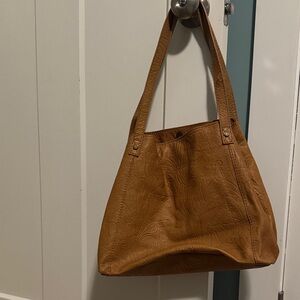 Chic Brown Leather Shoulder Bag